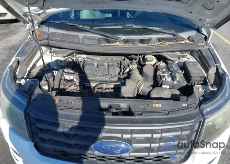 2016 Ford Utility Police Interceptor из США, поврежденный, VIN 1FM5K8AR5GGD31259